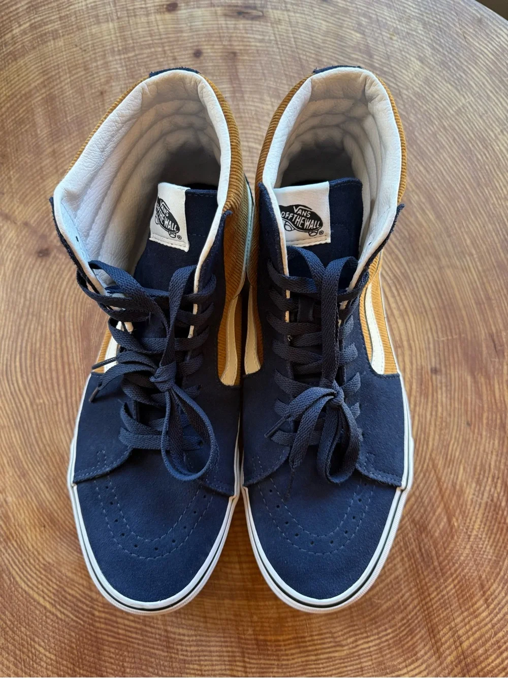NEW Sk8-Hi Men’s High Top Vans - Size 11 Blue & Tan Corduroy